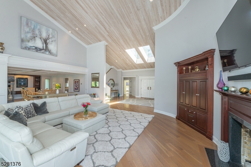 Summit Woods - Residential