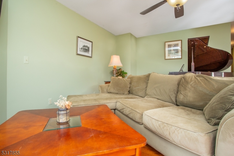 Deer Hill - Residential