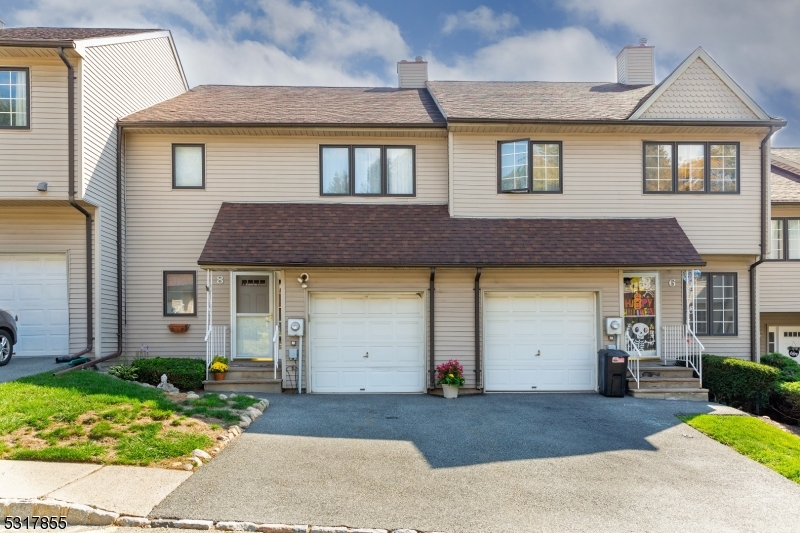 Deer Hill - Residential