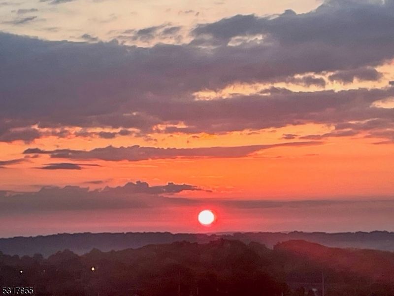 Deer Hill - Residential