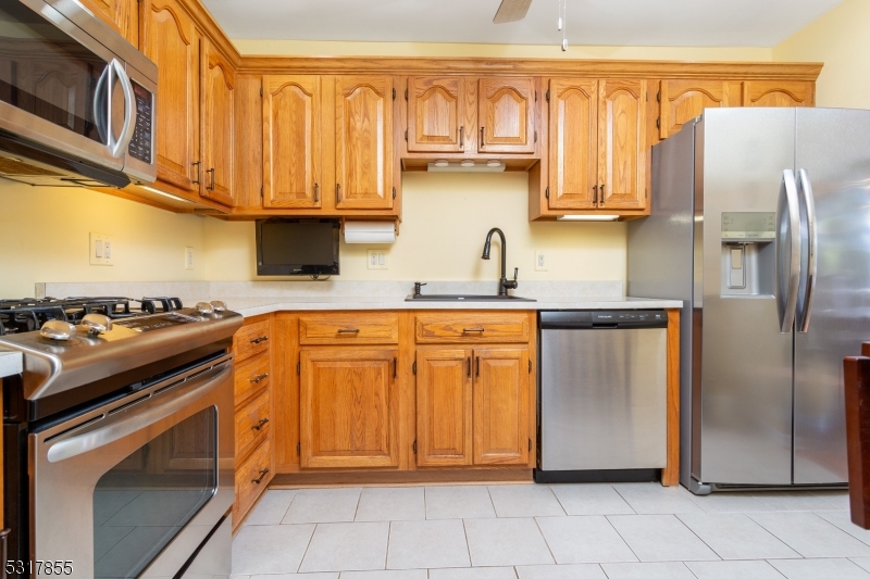 Deer Hill - Residential