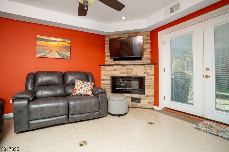 Deer Hill - Residential