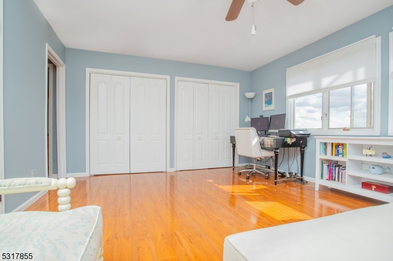 Deer Hill - Residential