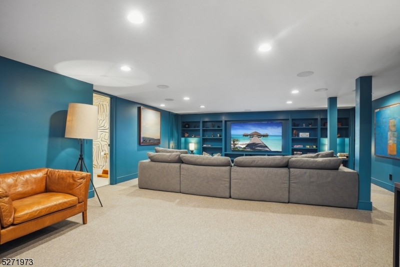 Estate - Residential