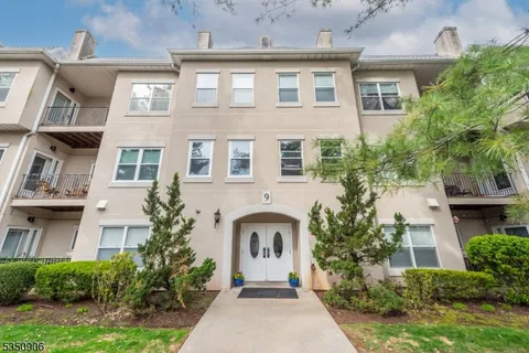 907 Burgundy Way, Wayne Twp., NJ 07470 - MLS#: 3957064