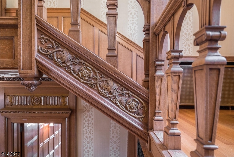 Mountain Historic - Residential