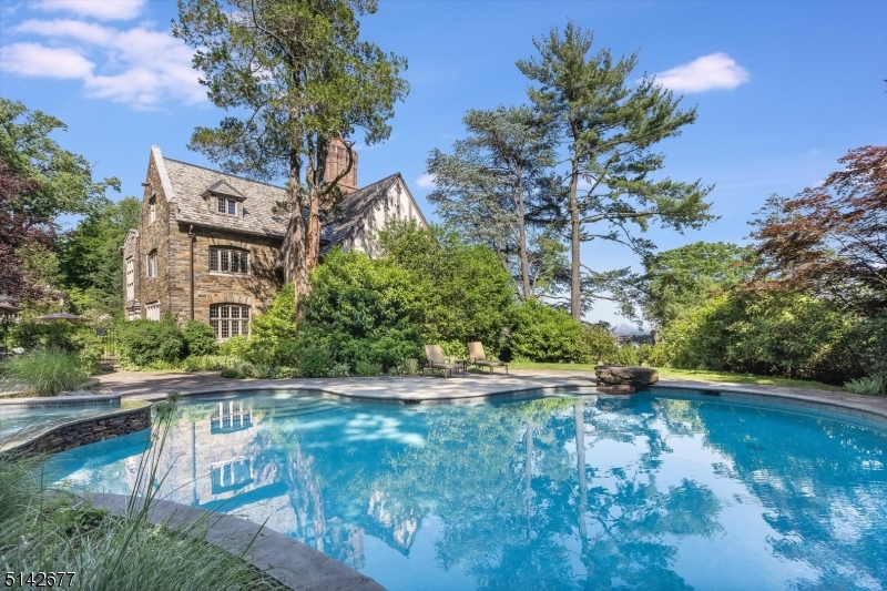 Mountain Historic - Residential