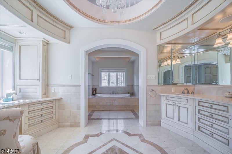 Mountain Historic - Residential