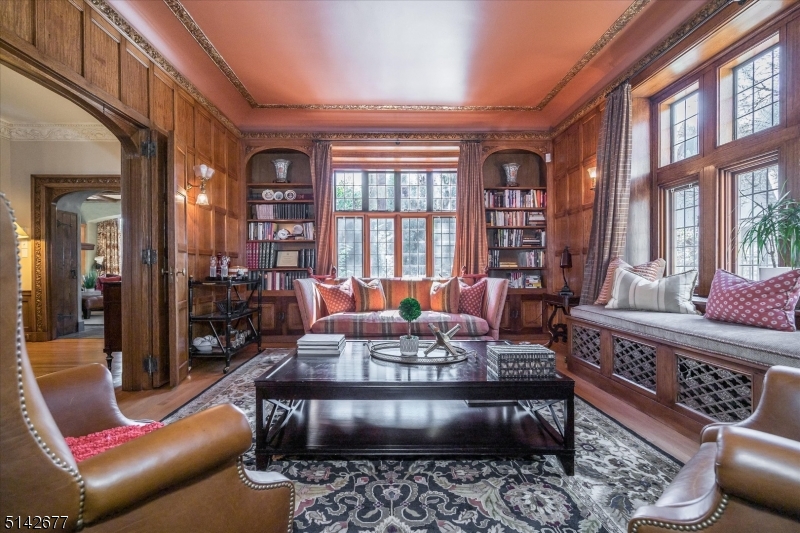 Mountain Historic - Residential