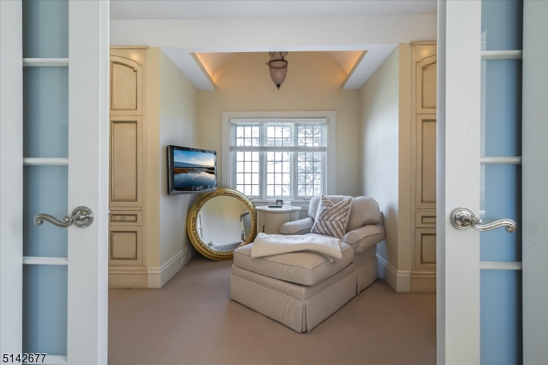 Mountain Historic - Residential