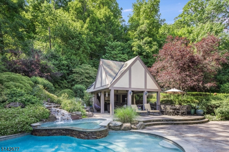 Mountain Historic - Residential