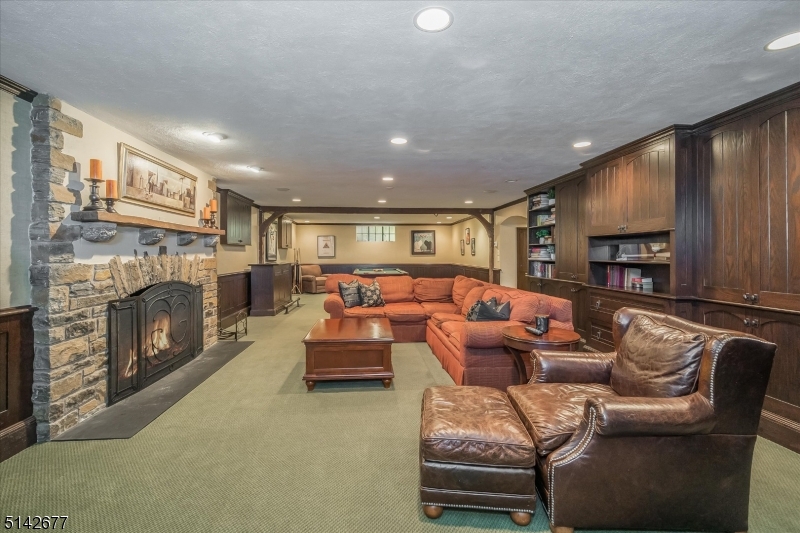 Mountain Historic - Residential