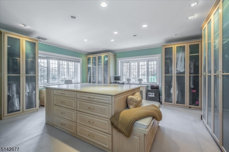 Mountain Historic - Residential