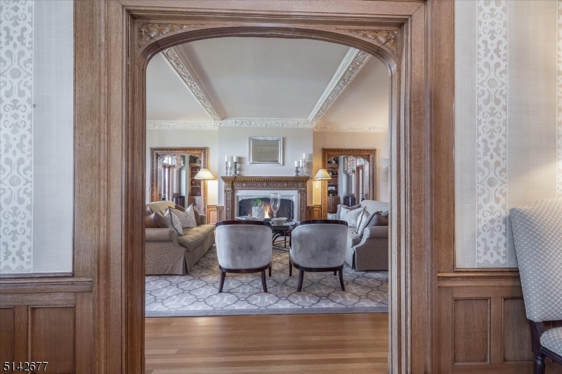 Mountain Historic - Residential