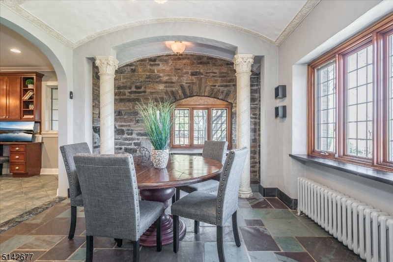 Mountain Historic - Residential