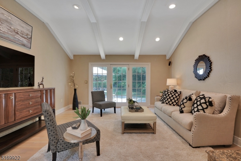 DEERFIELD - Residential