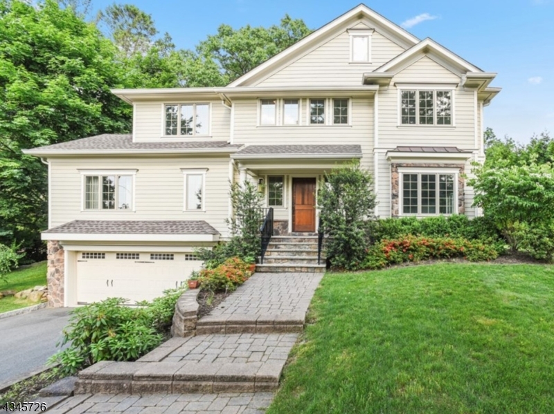 lnll - Commercial Sale