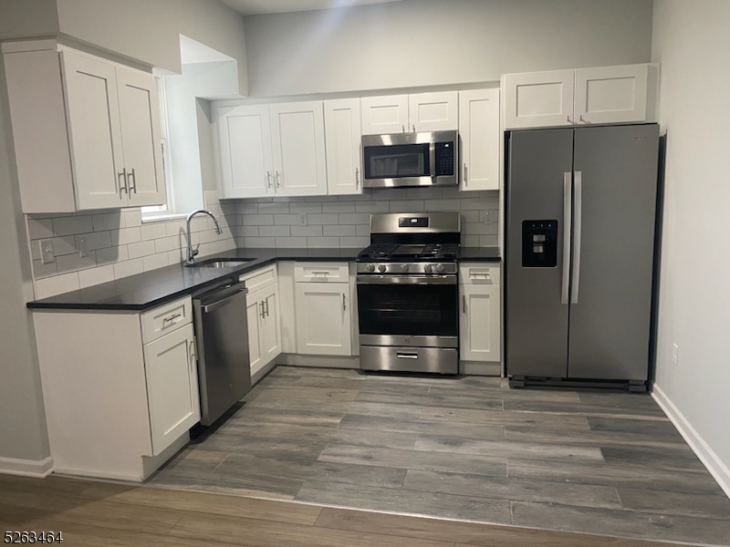 NORTH NEWARK - Commercial Sale