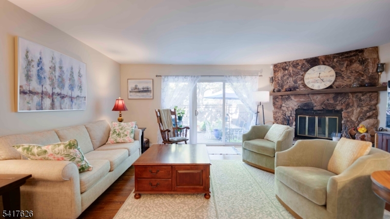 BROOKSIDE SQUARE - Residential