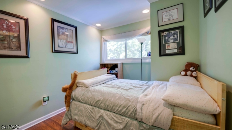 BROOKSIDE SQUARE - Residential