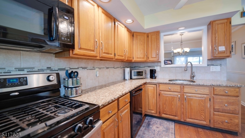 BROOKSIDE SQUARE - Residential