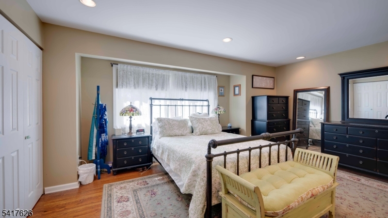 BROOKSIDE SQUARE - Residential