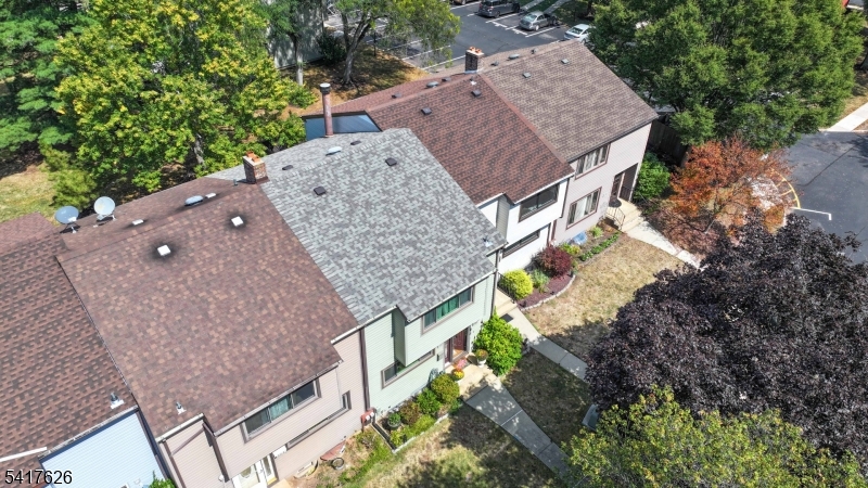 BROOKSIDE SQUARE - Residential