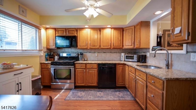 BROOKSIDE SQUARE - Residential