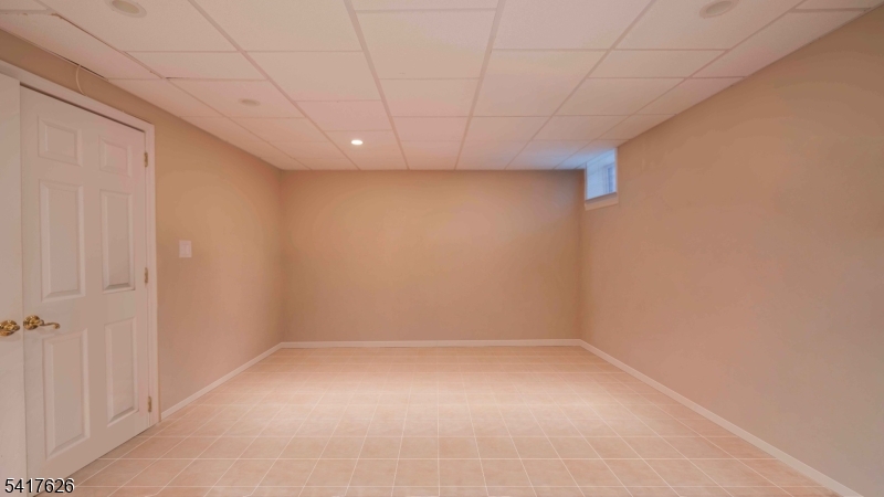 BROOKSIDE SQUARE - Residential