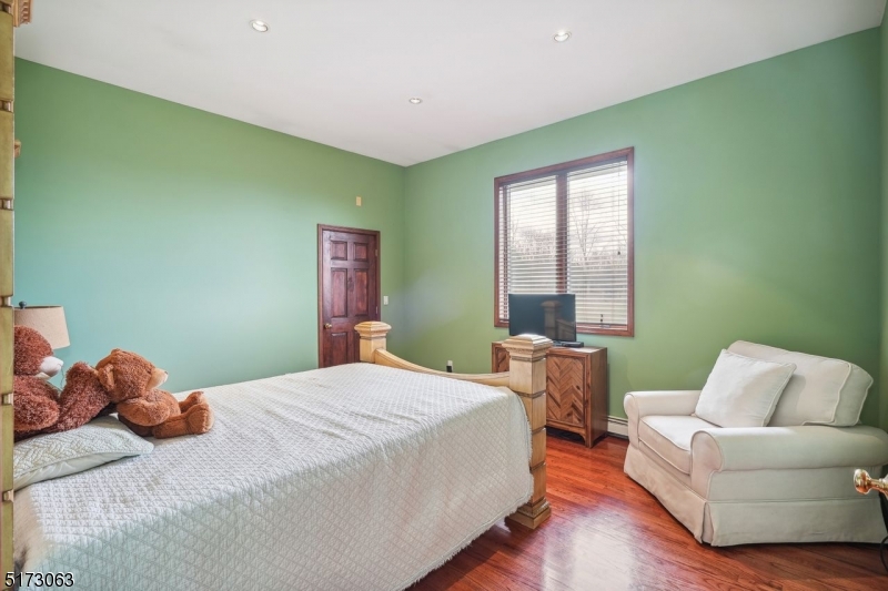 Cedar Lake - Residential