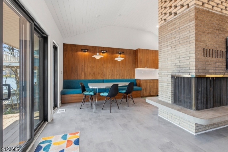 Lake Hopatcong Lake Front - Residential