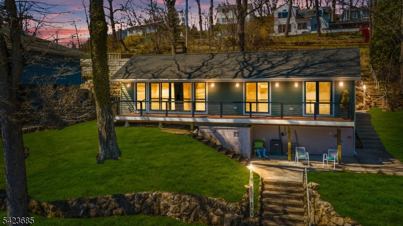 Lake Hopatcong Lake Front - Residential