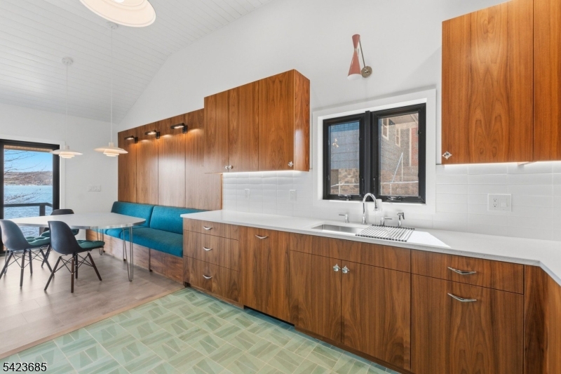 Lake Hopatcong Lake Front - Residential