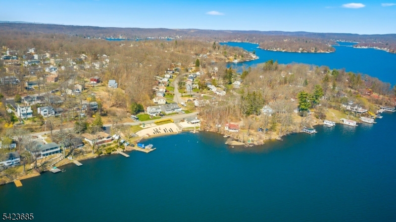 Lake Hopatcong Lake Front - Residential