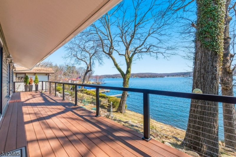 Lake Hopatcong Lake Front - Residential