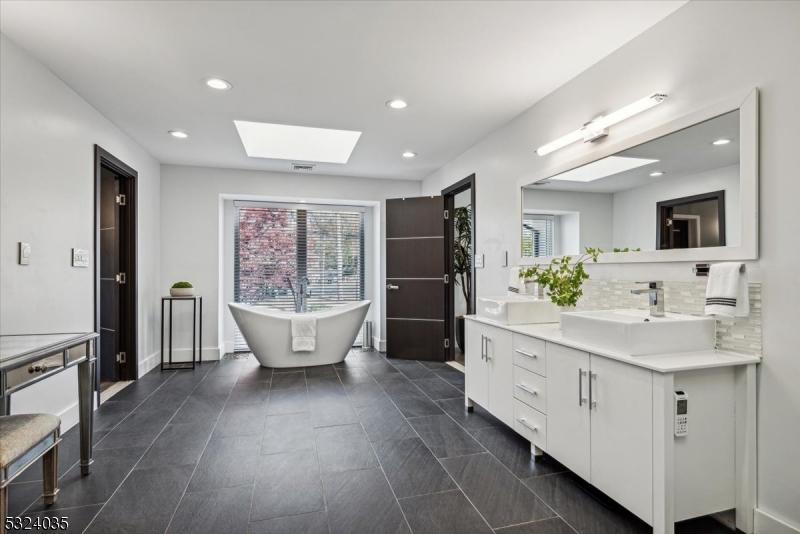 Lake Packanack - Residential