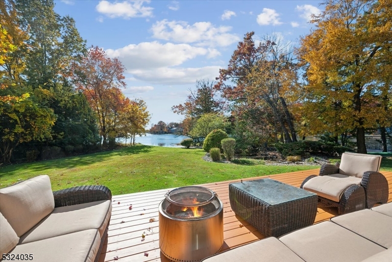 Lake Packanack - Residential