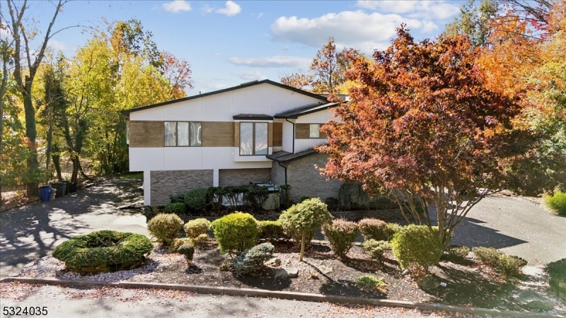 Lake Packanack - Residential