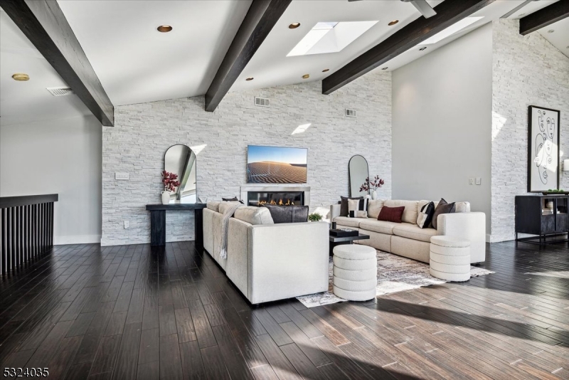 Lake Packanack - Residential