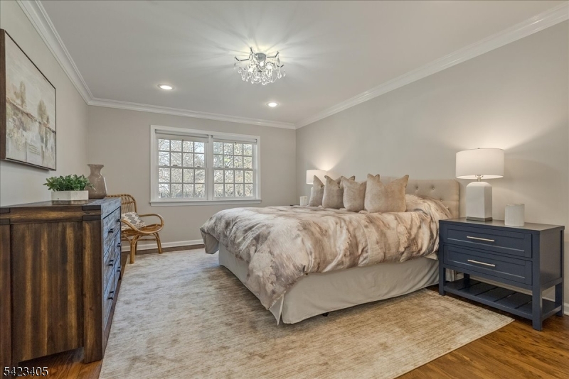 Llewelyn Park - Residential