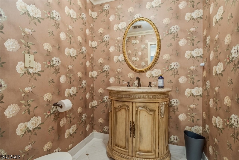 Llewelyn Park - Residential