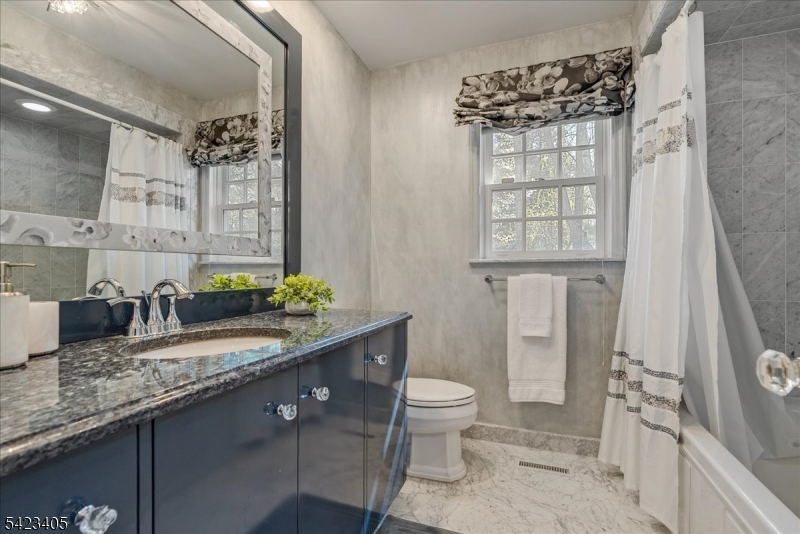 Llewelyn Park - Residential