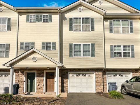 5 Alfred Ave, Franklin Twp., NJ 08873 - #: 3903490