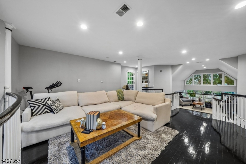 Kips Ridge - Residential