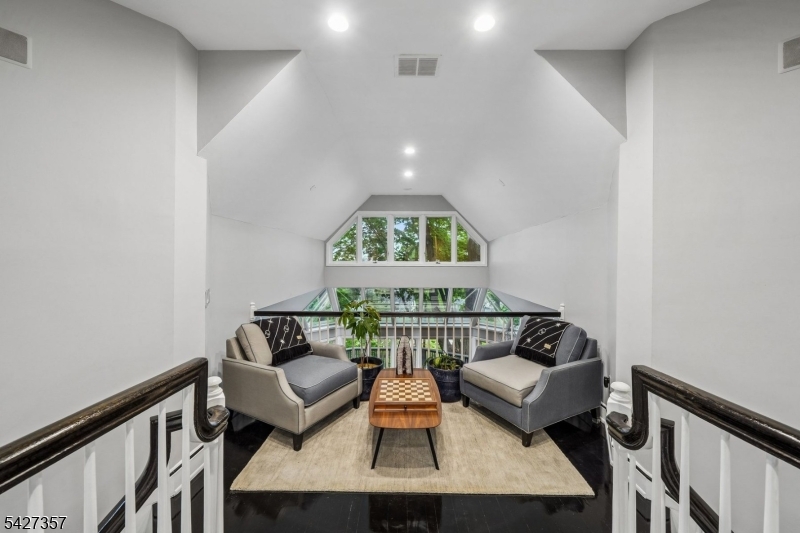 Kips Ridge - Residential