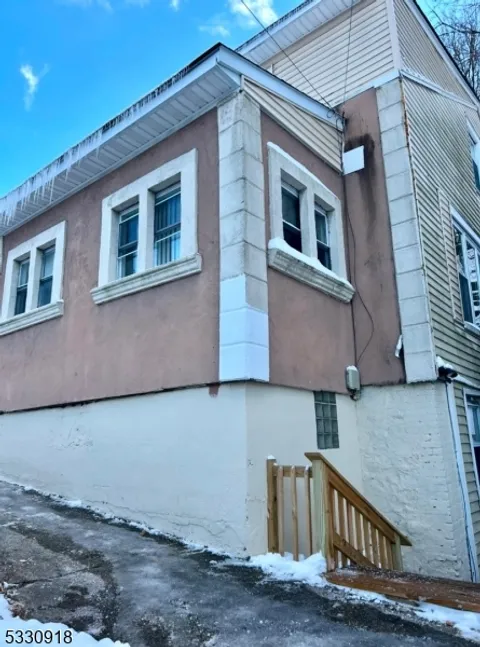 MLS: 3939858