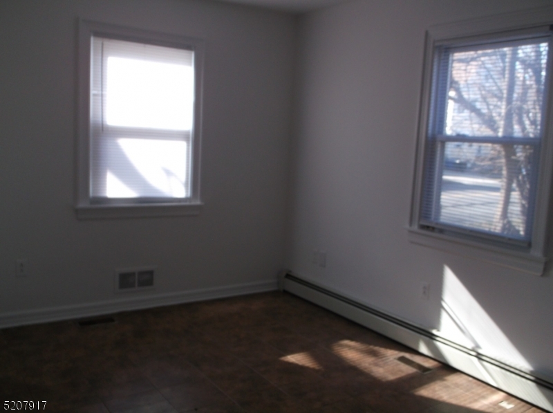 Lakeview - Commercial Sale