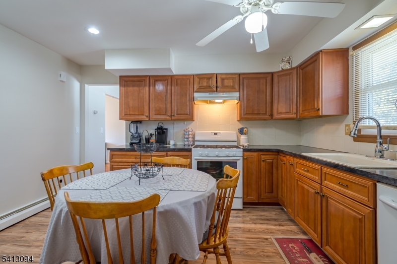 THE HEIGHTS OF MAIN - Residential