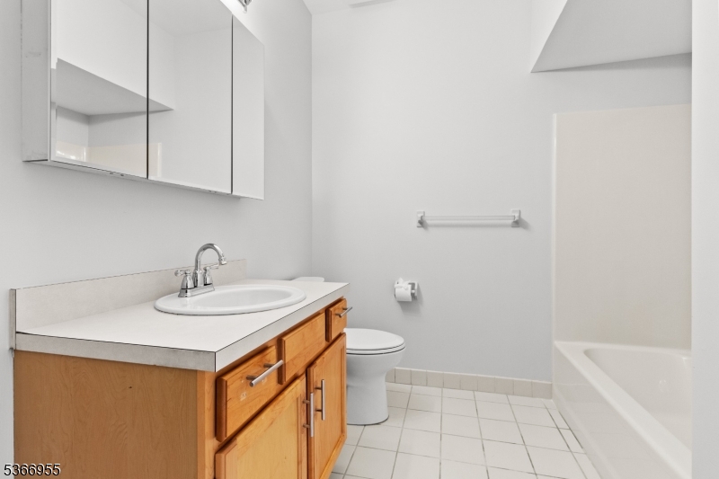 BALD EAGLE COMMONS - Residential