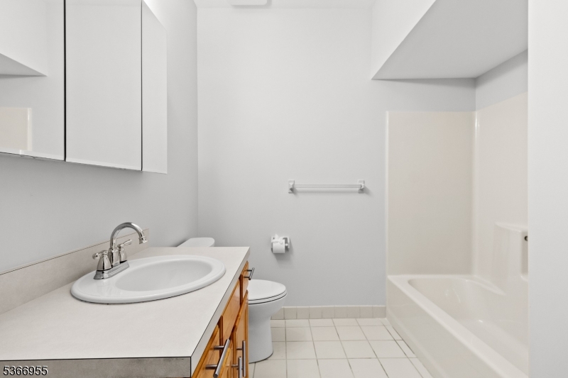 BALD EAGLE COMMONS - Residential